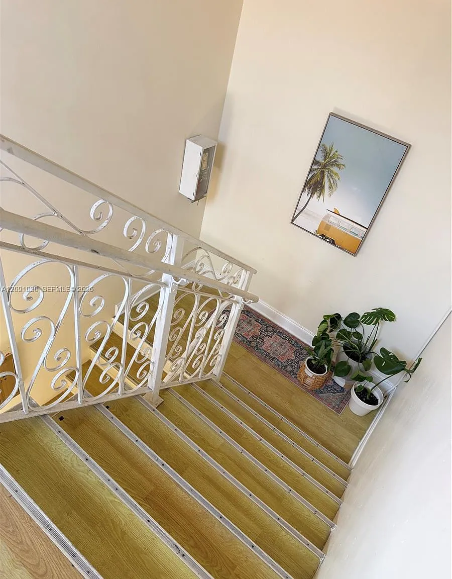 The Armstrong Condo — Photo 4