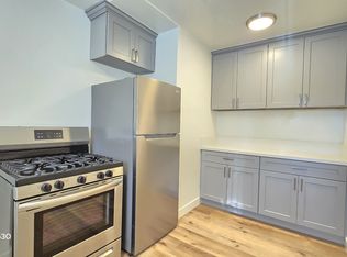 1835 9th St #E, Santa Monica, CA 90404