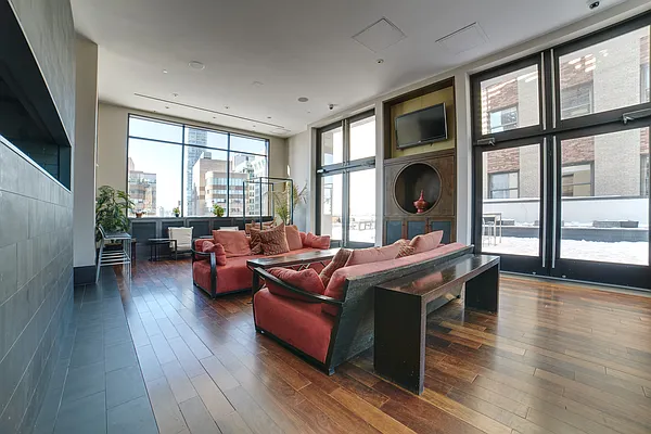 Rented by Compass | media 14