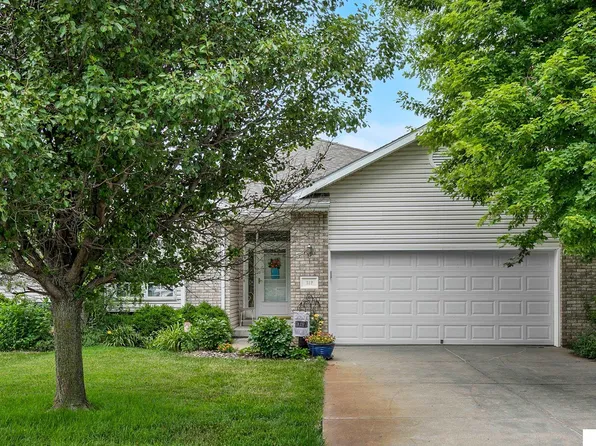 312 Pebble Bch, Lincoln, NE 68520
