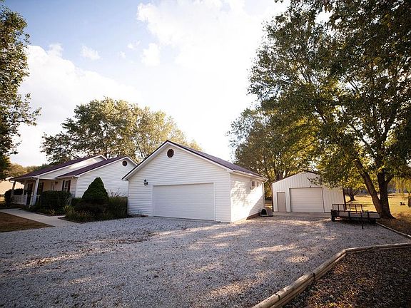 4th image of 187 Beechwood Dr