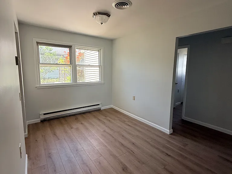 50 Westport Dr — Photo 7