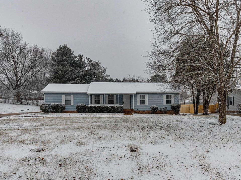 1st image of 1416 Bradshaw Dr