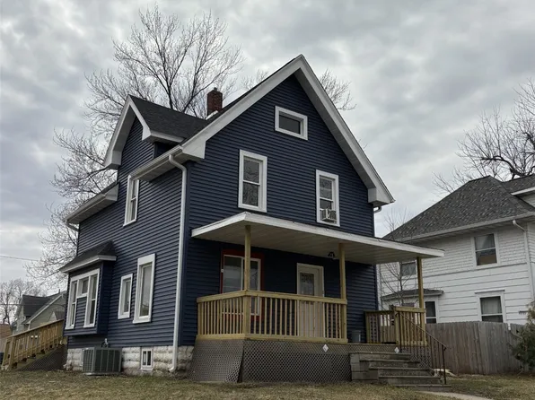 353 7th Ave SW, Cedar Rapids, IA 52404