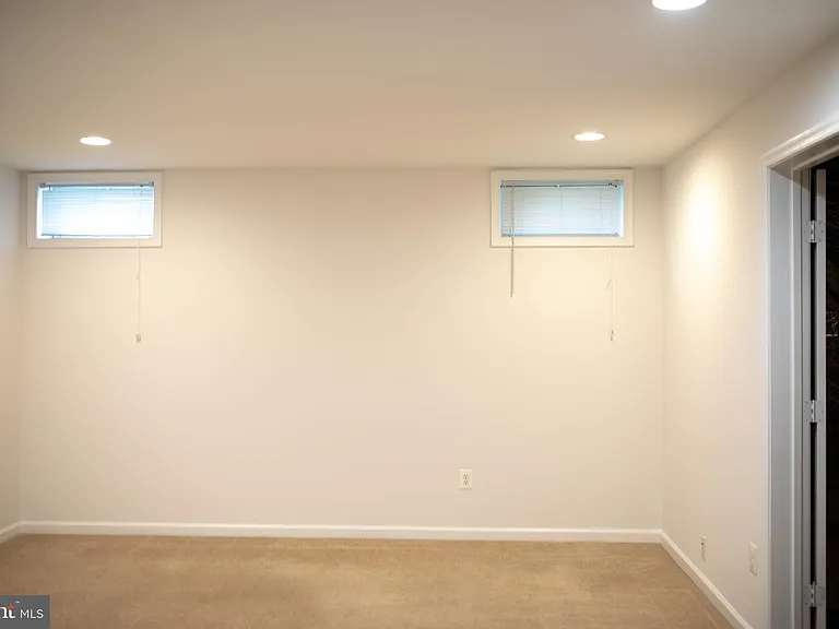 18061 Camdenhurst Dr — Photo 29