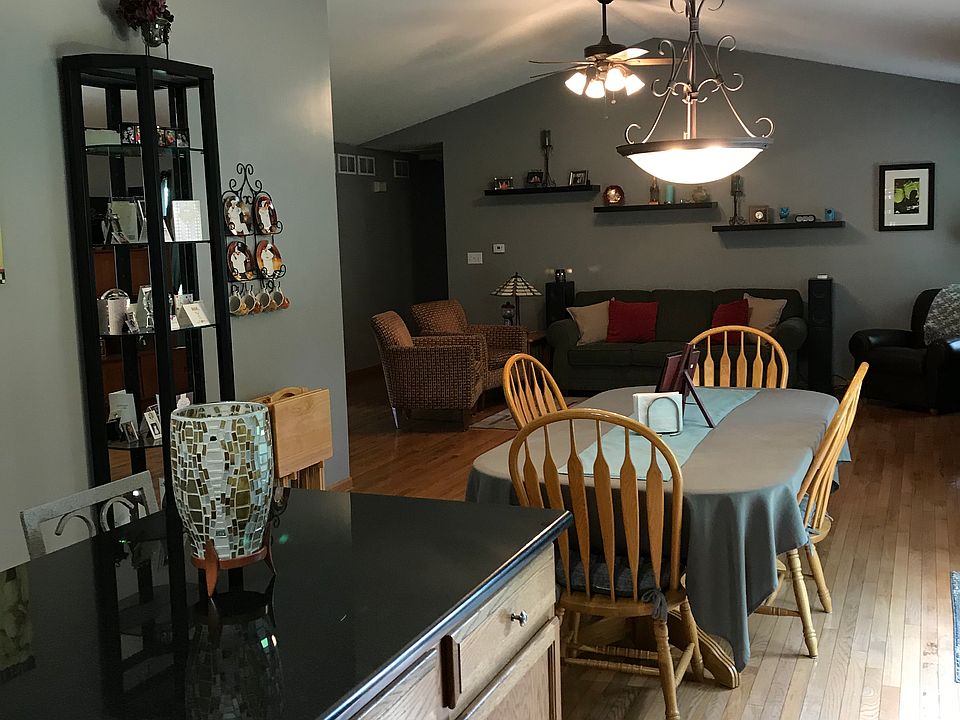 1st image of 3846 Sandalwood Dr