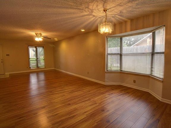 4th image of 758 Red Wing Dr