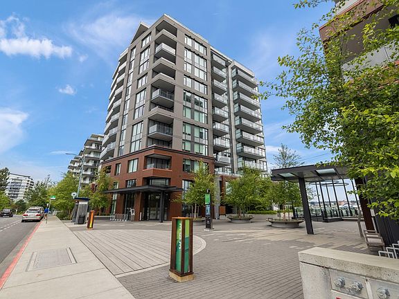 2nd image of 369 Tyee Rd #303