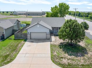 11919 W Grant St, Wichita, KS 67209