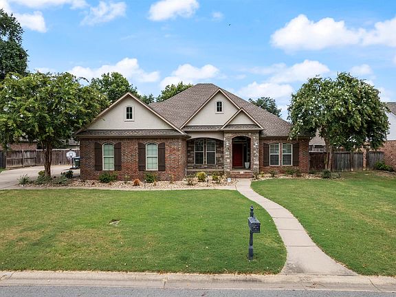 4th image of 4920 Westin Park Dr
