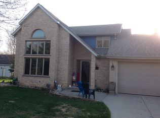 N1589 Clover Rd, Lake Geneva, WI 53147