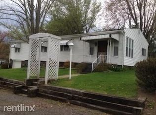 118 Greenview Dr, Cadiz, OH 43907