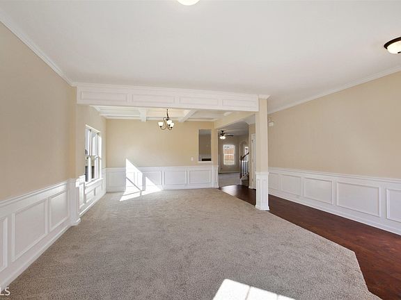 3rd image of 918 Parkside Place Ave #117