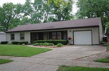 1st image of 1416 Illini Dr