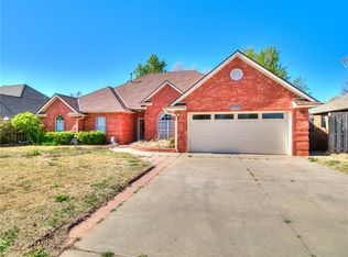 10004 Birkenhead Ct, Yukon, OK 73099