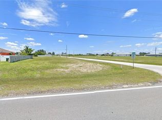 511 Diplomat Pkwy E, Cape Coral, FL 33909