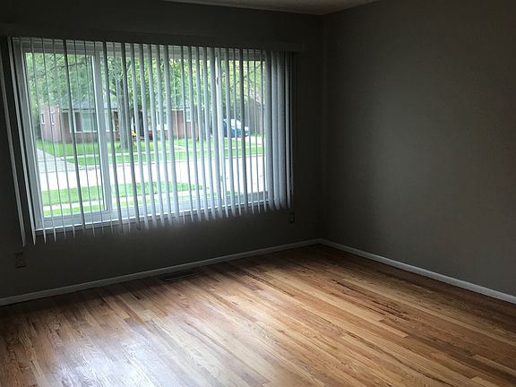 4th image of 8243 Liberty Blvd