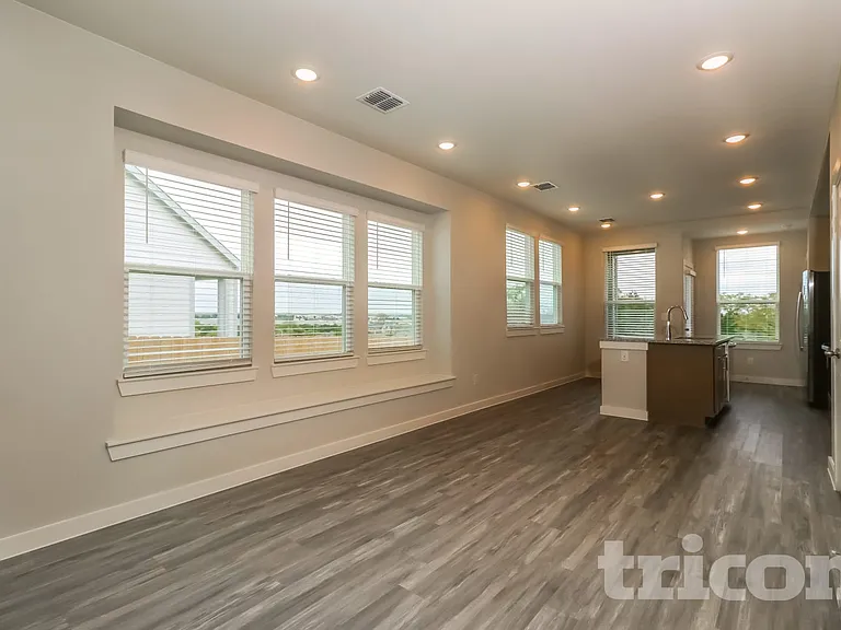 445 Raglands Rd — Photo 4