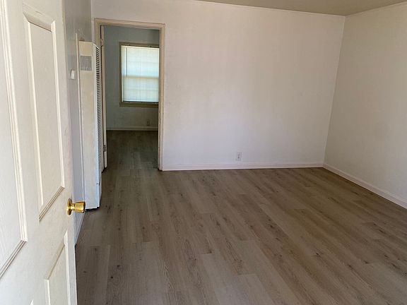 3rd image of 4015 E White Ave #3