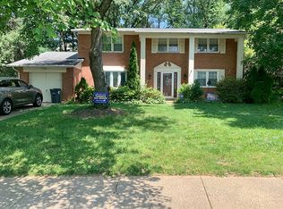 4802 Tapestry Dr, Fairfax, VA 22032
