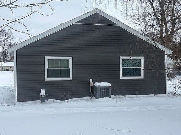 4th image of 408 Dickens Dr