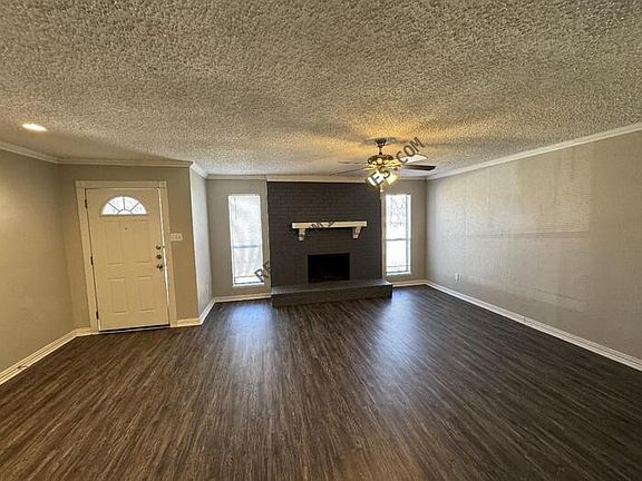 4th image of 1200 Green Hill Dr E