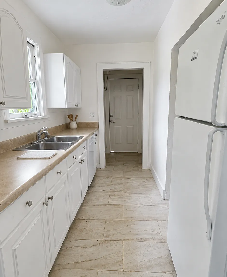 2116 North Villa Avenue - 1 — Photo 4