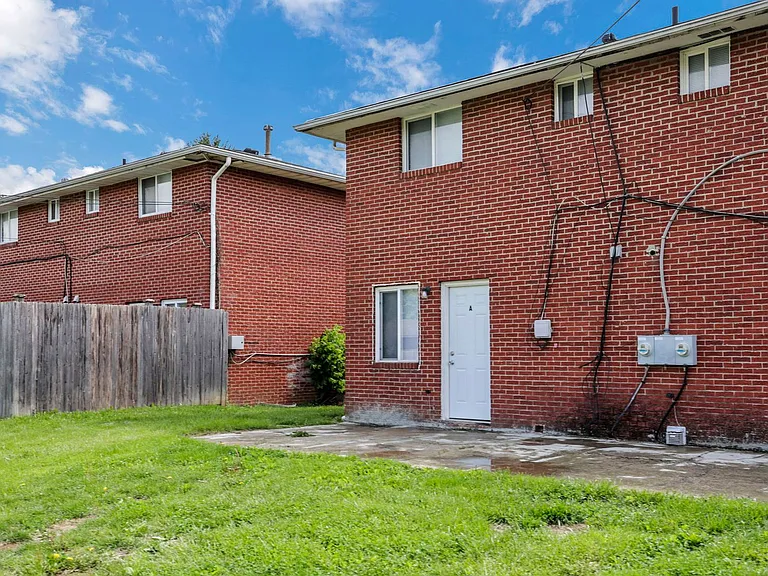 429 Barnett Rd — Photo 28