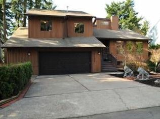 10121 SE 100th Dr, Happy Valley, OR 97086