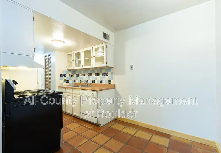 1111 Maxwell Ave #115 — Photo 9