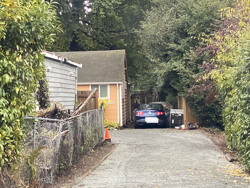 2nd image of 607 S 206th St