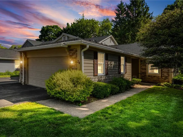 24 Winding Wood, Pittsford, NY 14534