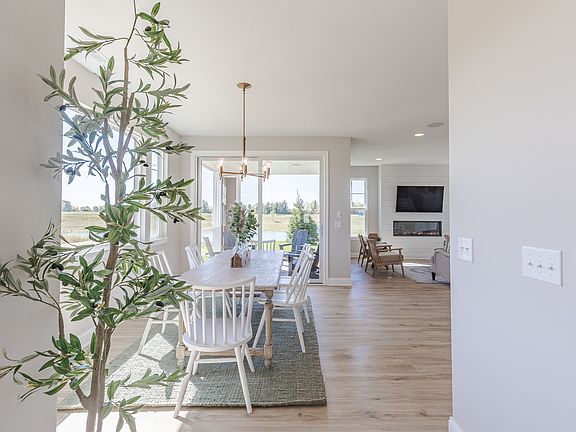 7th image of this home