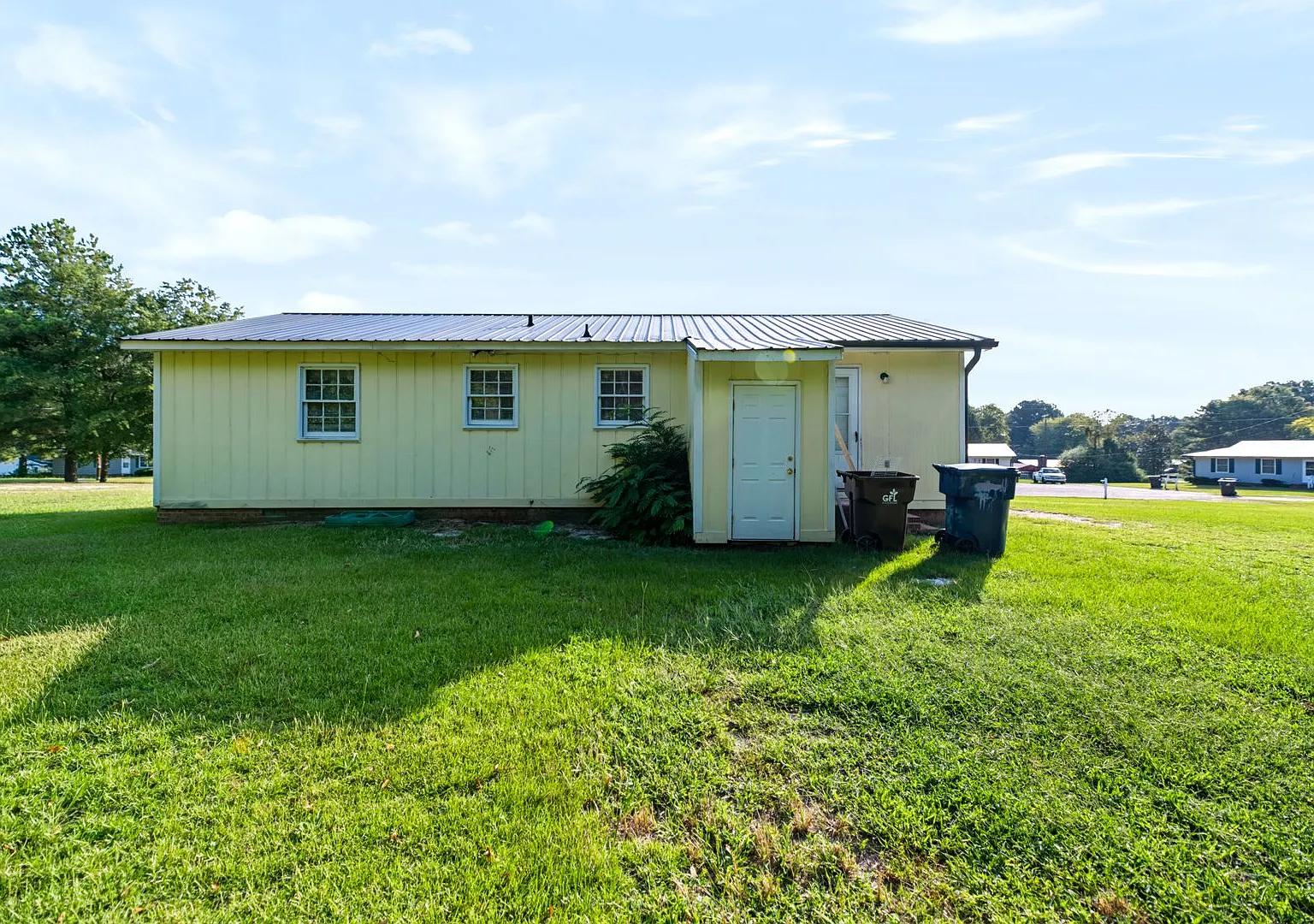 2414 Shawnee Circle Sanford, NC 27332 — Photo 4