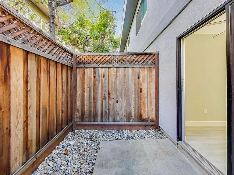 1654 Hollenbeck Avenue — Photo 17
