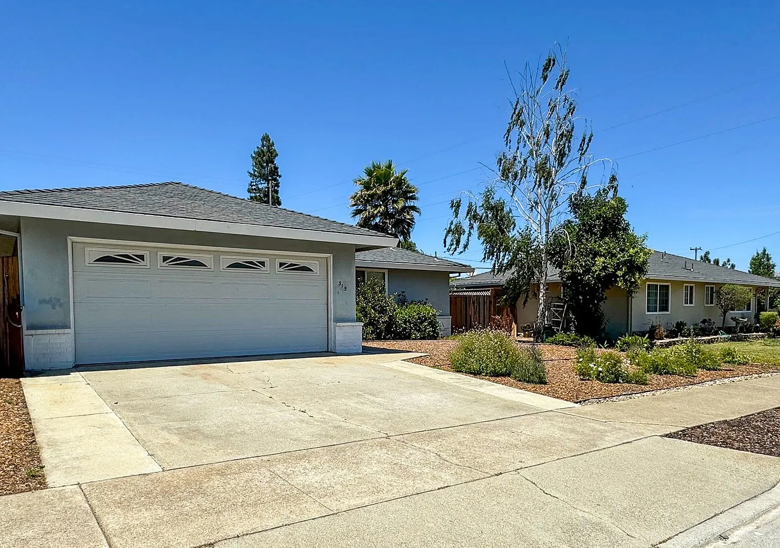 Adorable West Morgan Hill Family Home! — Photo 3