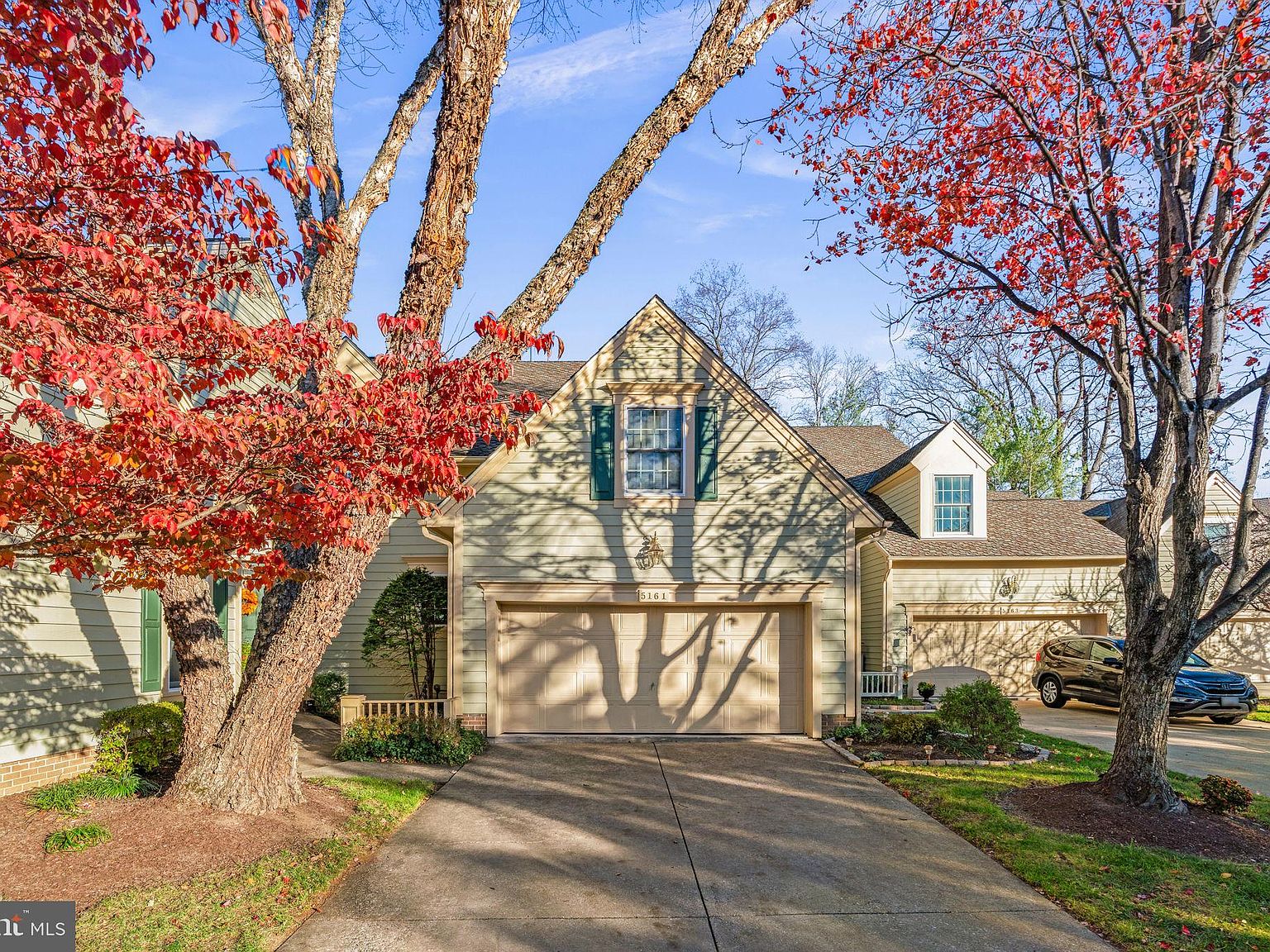 5161 Harpers Farm Rd UNIT 27