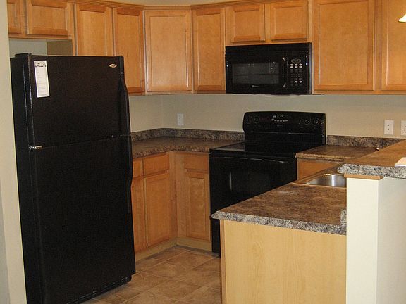 4th image of 620 Grandview Ct