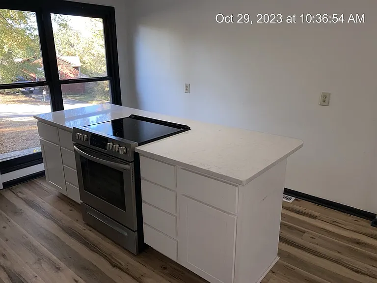 5646 Blythewood Ln — Photo 11