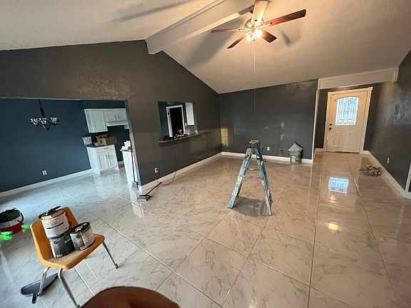 3rd image of 1905 Tawakoni St