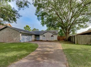 16615 Cairnway Dr, Houston, TX 77084