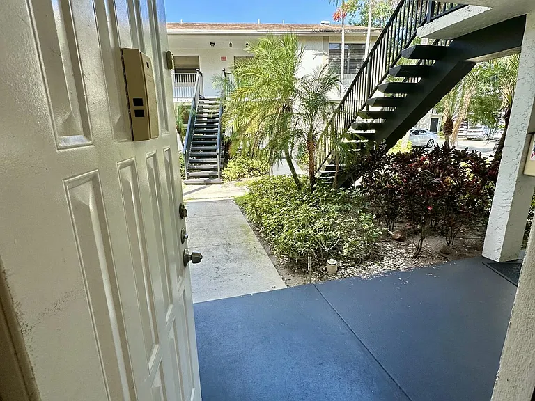 1250 S Military Trl #1612 — Photo 6