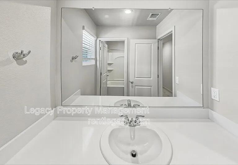 112 Seahorse St — Photo 15