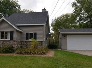 308 4th St NW, Forest Lake, MN 55025