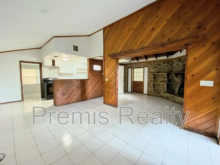 2686 Sunset Dr #B — Photo 4