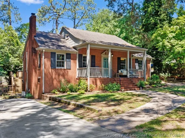 304 Woodcrest Rd, Fayetteville, NC 28305