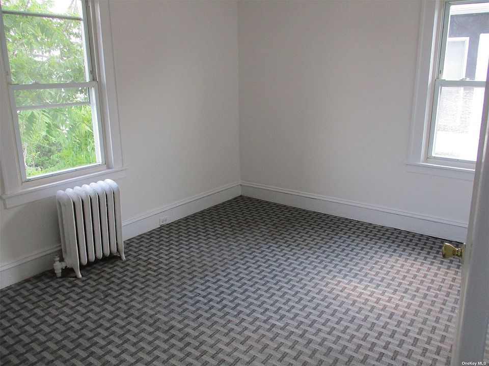1st image of 527 W Beech St Floor 2
