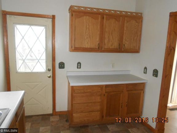 3rd image of 3958 Bryant Ave N