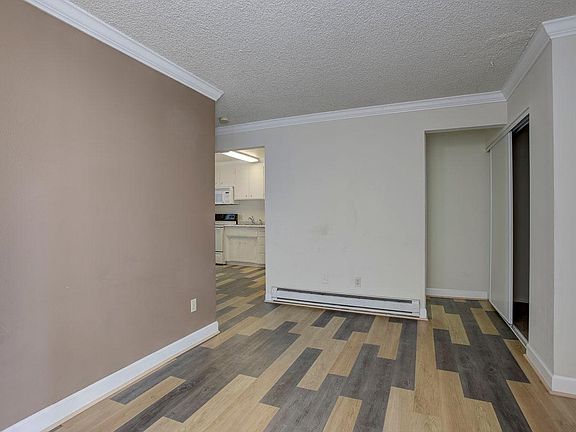 4th image of 655 Reseda Dr APT 4