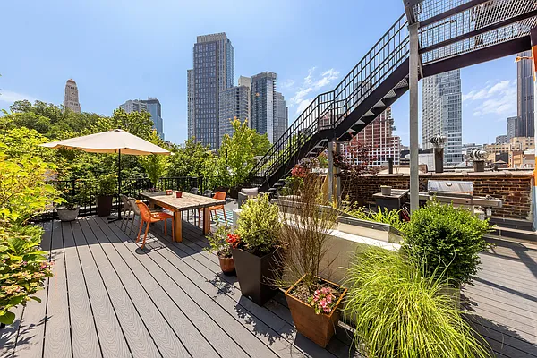 Sold by Corcoran | media 32